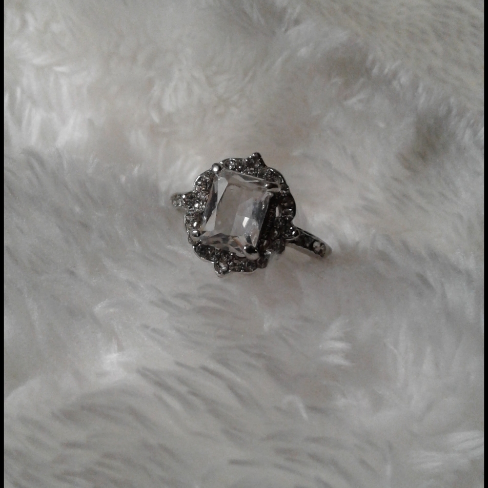 Reproduction Vintage Look Ring